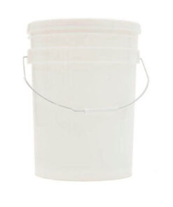 BALDE PLASTICO BLANCO TAPA CON VERTEDOR  25 Kg. (20 LITROS)