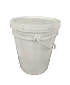 BALDE PLASTICO C/TAPA BLANCO 7 Kg. (5 litros)