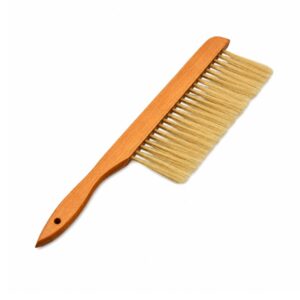 ESCOBILLA BASICA CERDA PLASTICA IMP